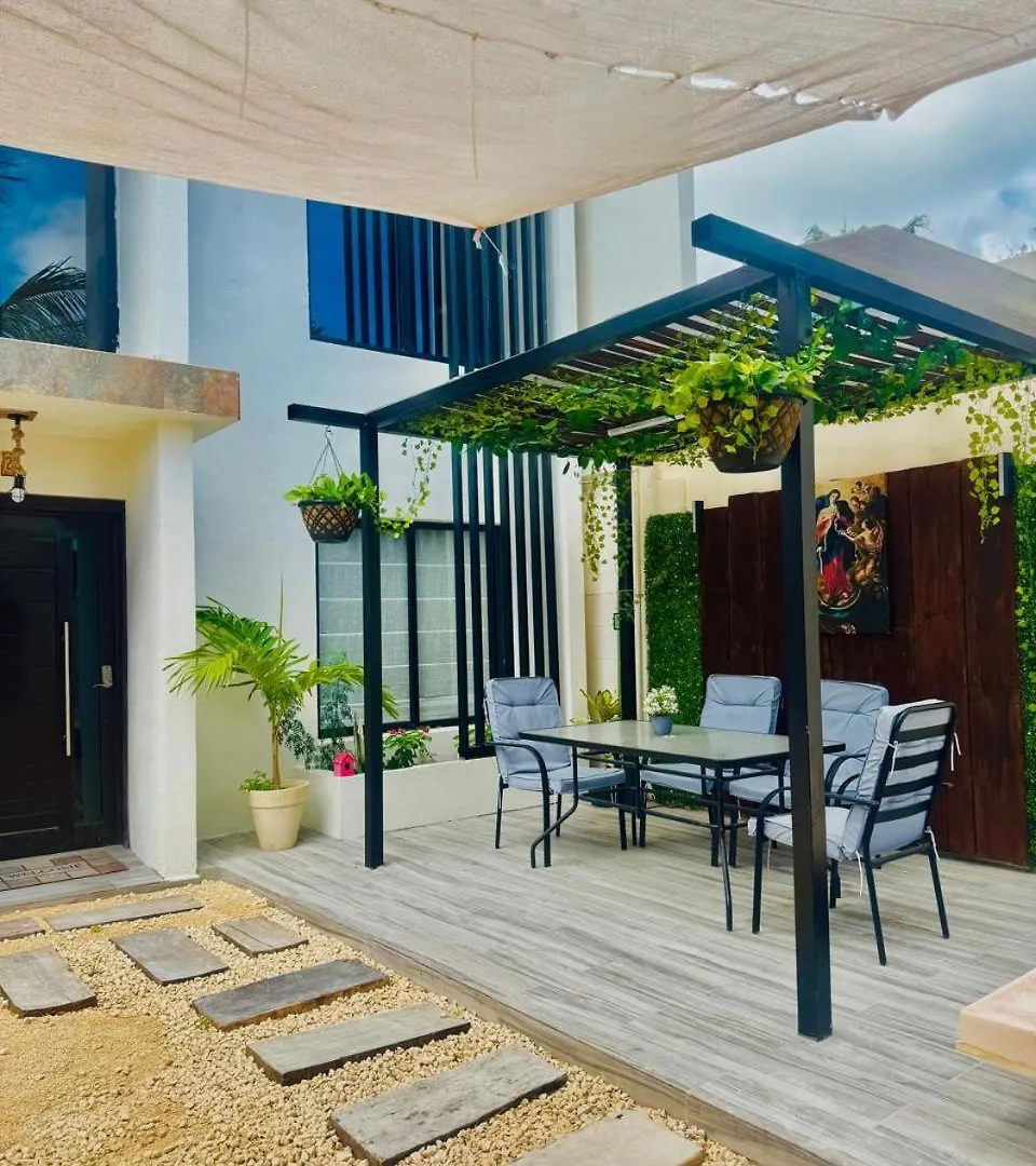 Casa Petate contacts